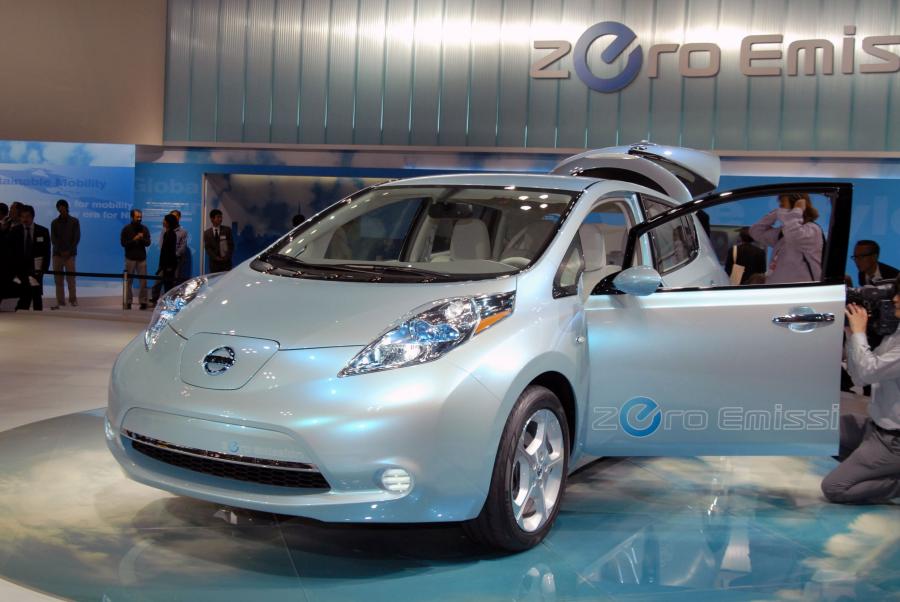  Nissan Leaf 2010 года  (фото 75 из 77)